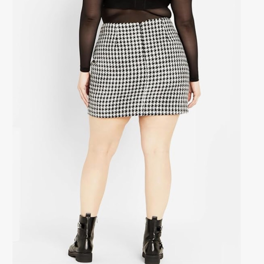 City chic Skylar skirt size 20 or L like new - Picture 2 of 4